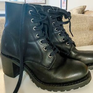 Frye Women's Sabrina 6G Lace Up Work Boot Black Oil Tanned Full Grain US 5.5